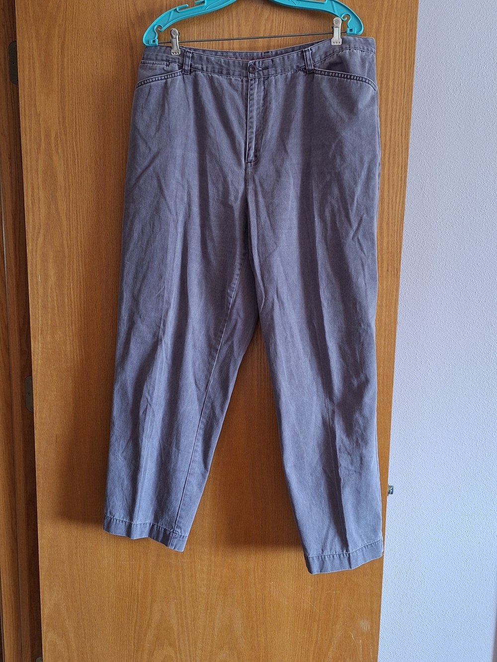 Woman's Casual Pants